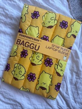 BAGGU Puffy Laptop Sleeve in Yellow with Purple Floral Pompompurin Print